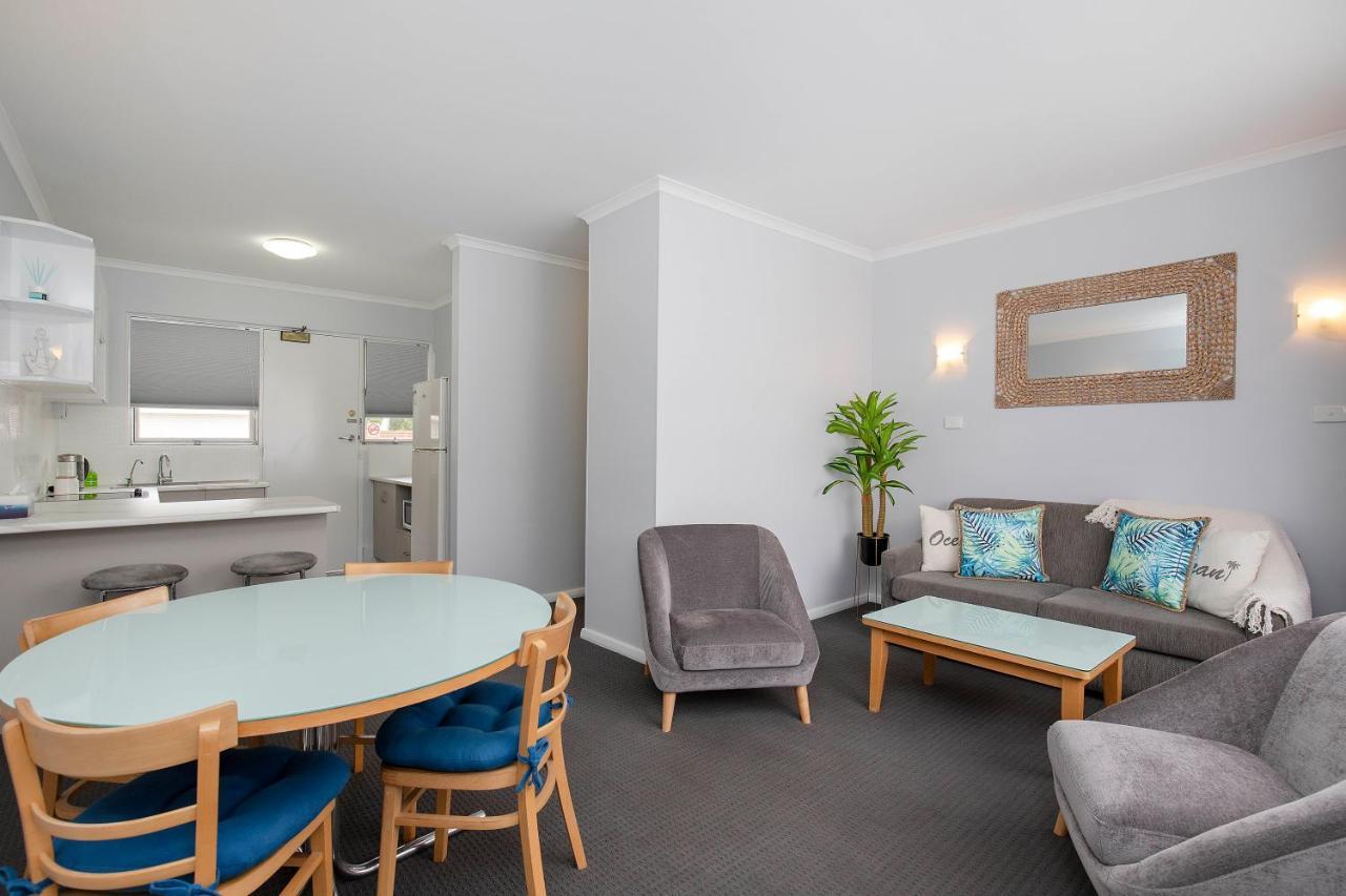 Glenelg Oasis