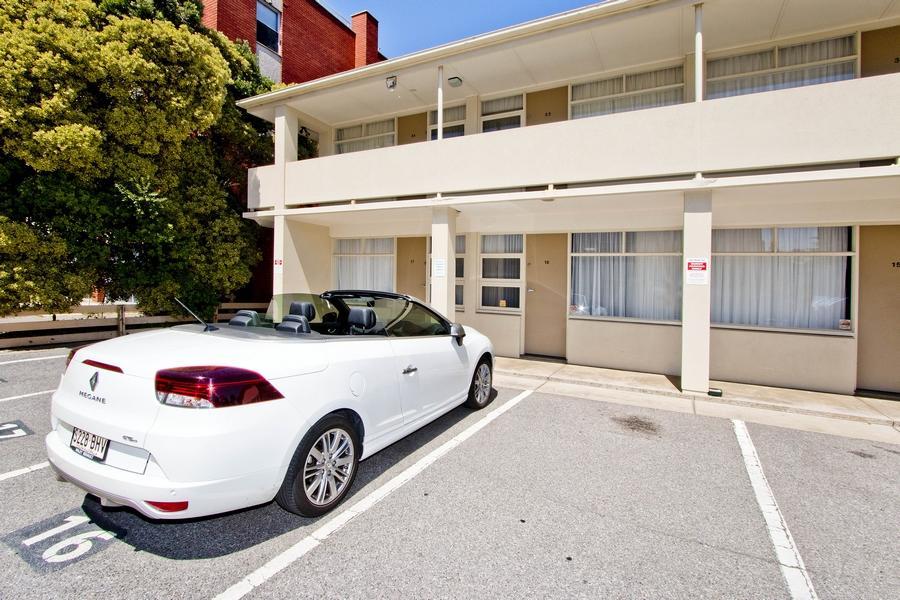 Glenelg Oasis